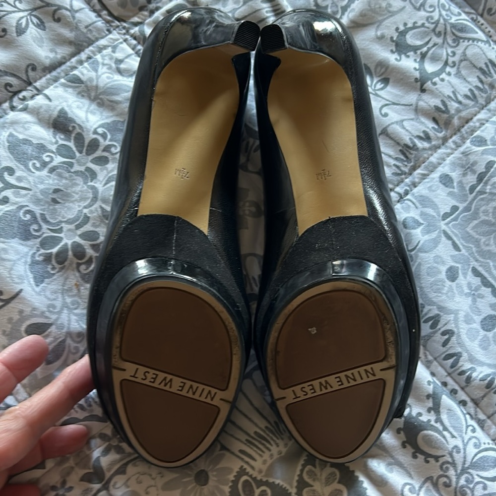 High heels - Picture 3 of 4